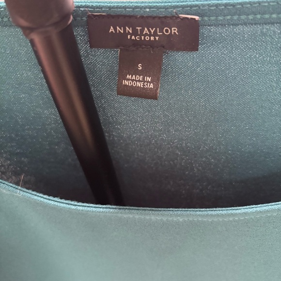 Ann Taylor Teal Blouse with White/Black Floral Sheer Balloon Sz Small - Picture 4 of 6